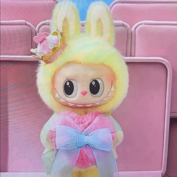 Labab plush toy POP MART - Picture 1 of 4